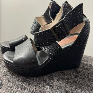 Freebird by Steven Black Textured Wedge Sandals